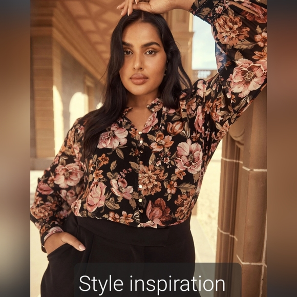 VINTAGE Romantic floral Blouse - Picture 2 of 8